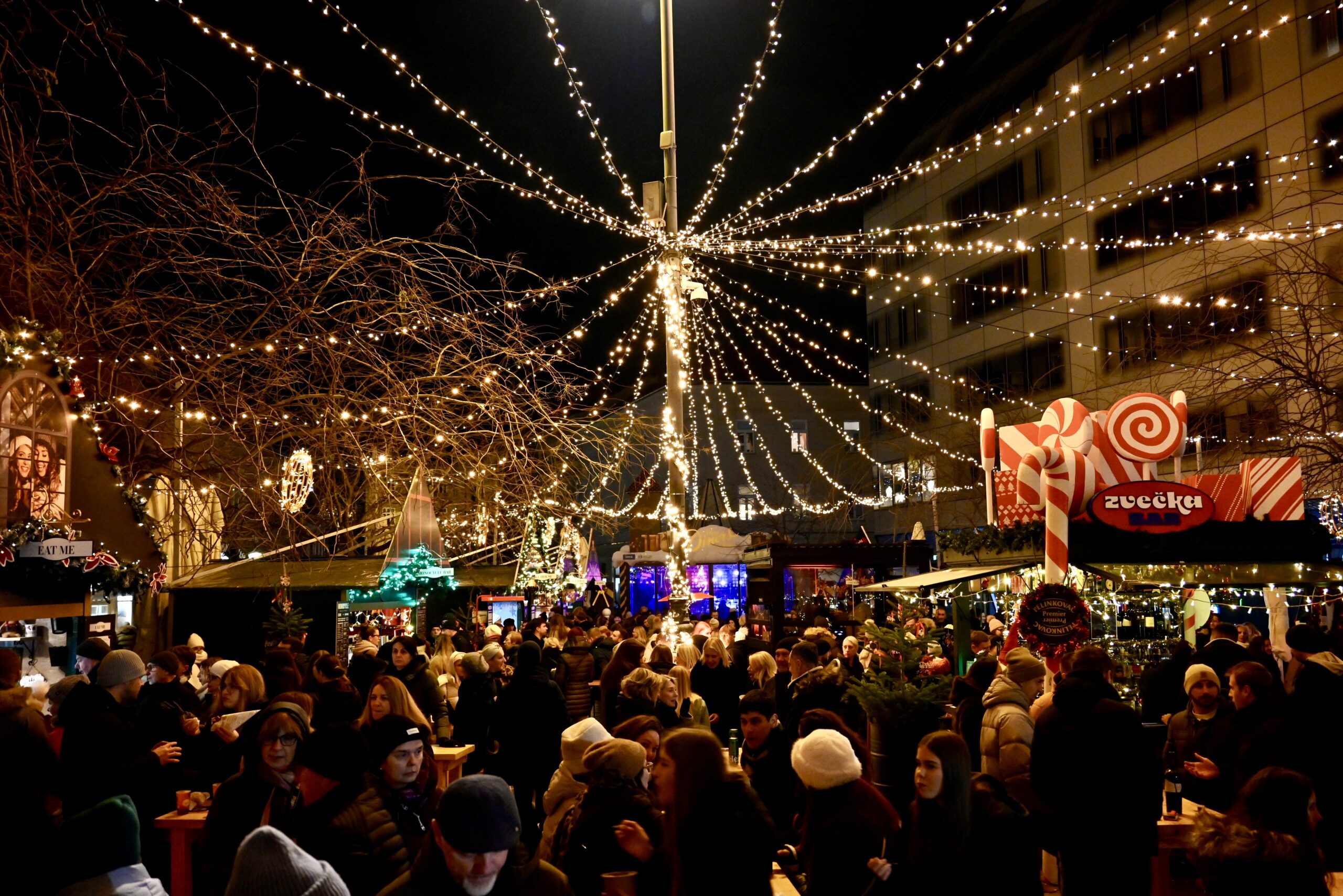 EU Advent na Europskom trgu